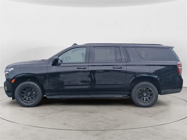 Used 2021 Chevrolet Suburban RST 4D Sport Utility - 1GNSKEKT1MR413352