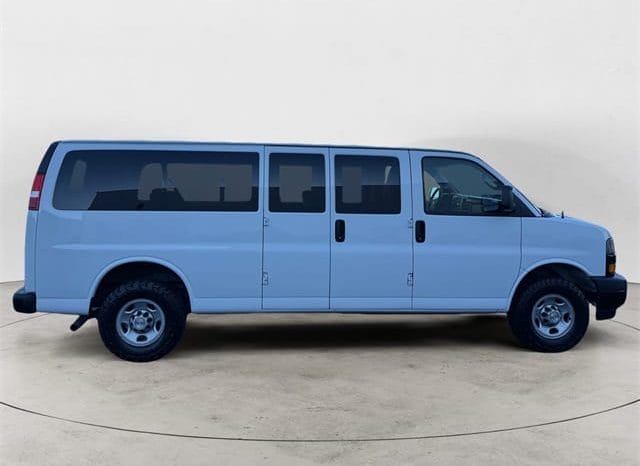 Used 2023 Chevrolet Express 3500 LS Extended Passenger Van – 1GAZGNFP2P1257758 full