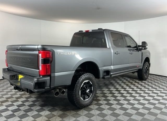 Used 2025 Ford F-350SD Platinum 4D Crew Cab – 1FT8W3BM1SEC33538 full