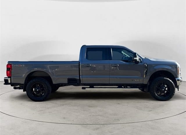 Used 2024 Ford F-350SD Lariat 4D Crew Cab – 1FT8W3BT0REC61042 full