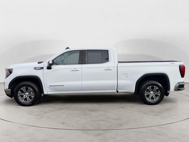 Used 2024 GMC Sierra 1500 SLE 4D Crew Cab - 1GTUUBE8XRZ372311