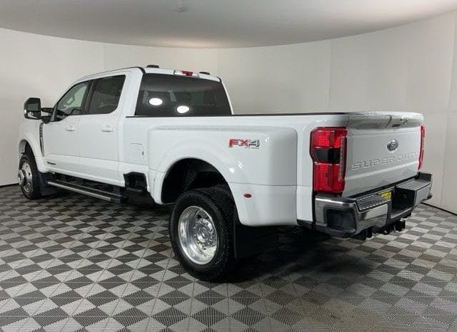 Used 2025 Ford F-450SD Lariat 4D Crew Cab – 1FT8W4DTXSEC52244 full