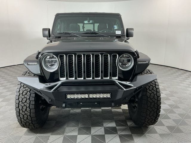 Used 2020 Jeep Gladiator Overland 4D Crew Cab - 1C6HJTFG5LL114236