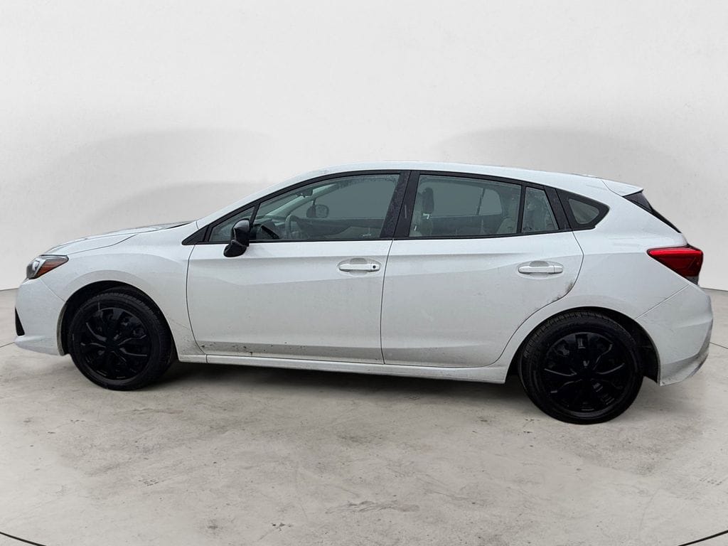 Used 2022 Subaru Impreza Base 4D Hatchback - 4S3GTAB67N3727557