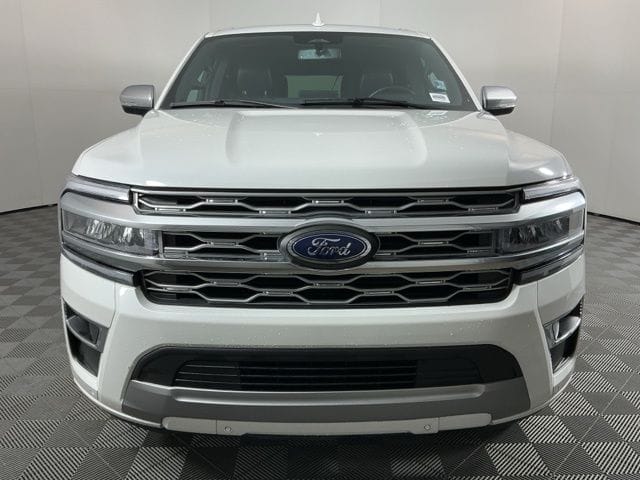 Used 2024 Ford Expedition Max Platinum 4D Sport Utility - 1FMJK1M83REA57308