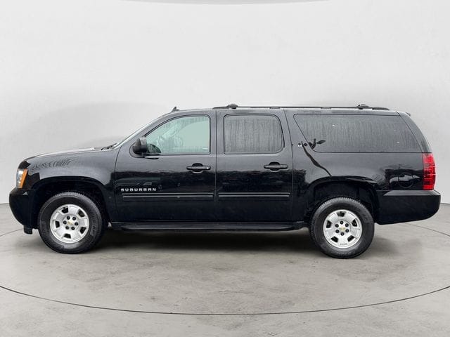 Used 2014 Chevrolet Suburban 1500 LT 4D Sport Utility – 1GNSKJE77ER130642