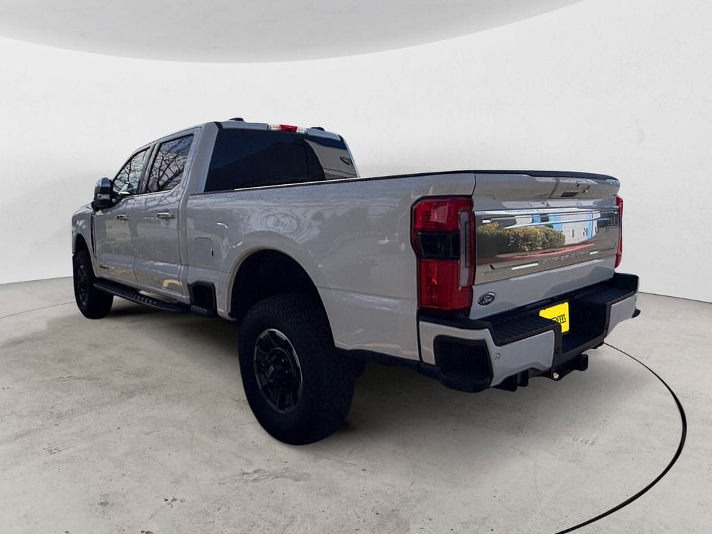 Used 2024 Ford F-350SD Platinum 4D Crew Cab - 1FT8W3BM5RED41106