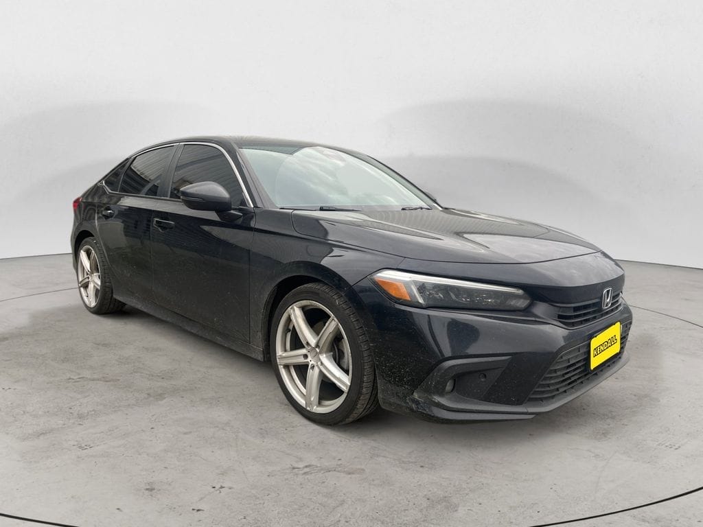 Used 2022 Honda Civic Touring 4D Sedan - 2HGFE1F96NH326560