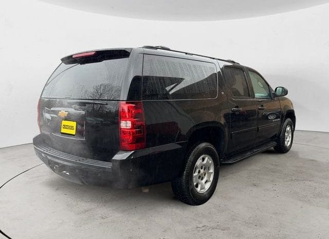 Used 2014 Chevrolet Suburban 1500 LT 4D Sport Utility – 1GNSKJE77ER130642 full