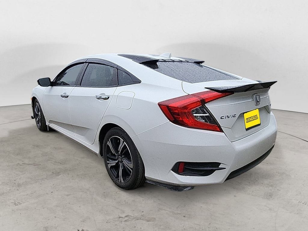 Used 2018 Honda Civic Touring 4D Sedan - JHMFC1F9XJX030403