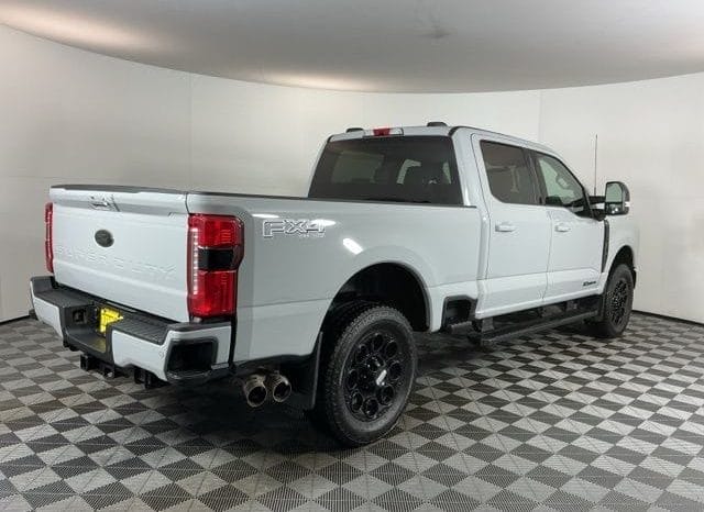 Used 2025 Ford F-350SD Lariat 4D Crew Cab – 1FT8W3BT7SEC41439 full