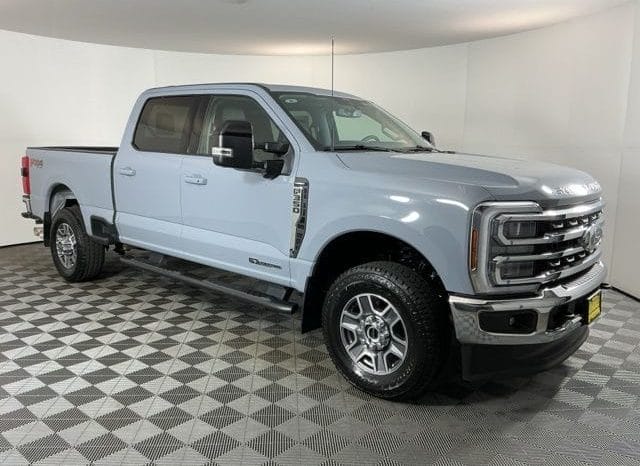 Used 2025 Ford F-350SD Lariat 4D Crew Cab – 1FT8W3BT6SEC44090 full
