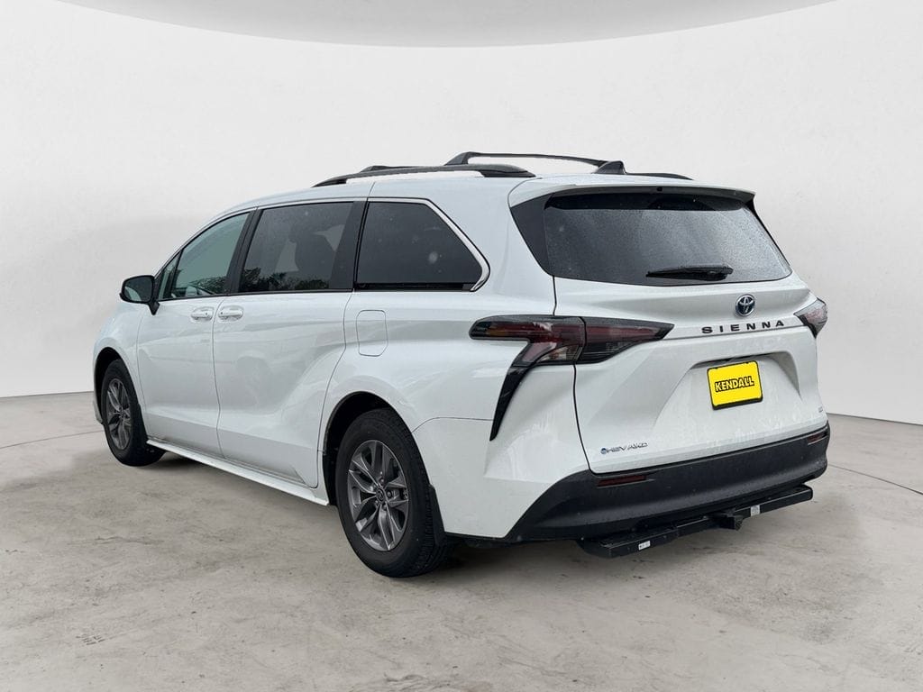 Used 2025 Toyota Sienna LE 4D Passenger Van – 5TDKSKFC8SS171711