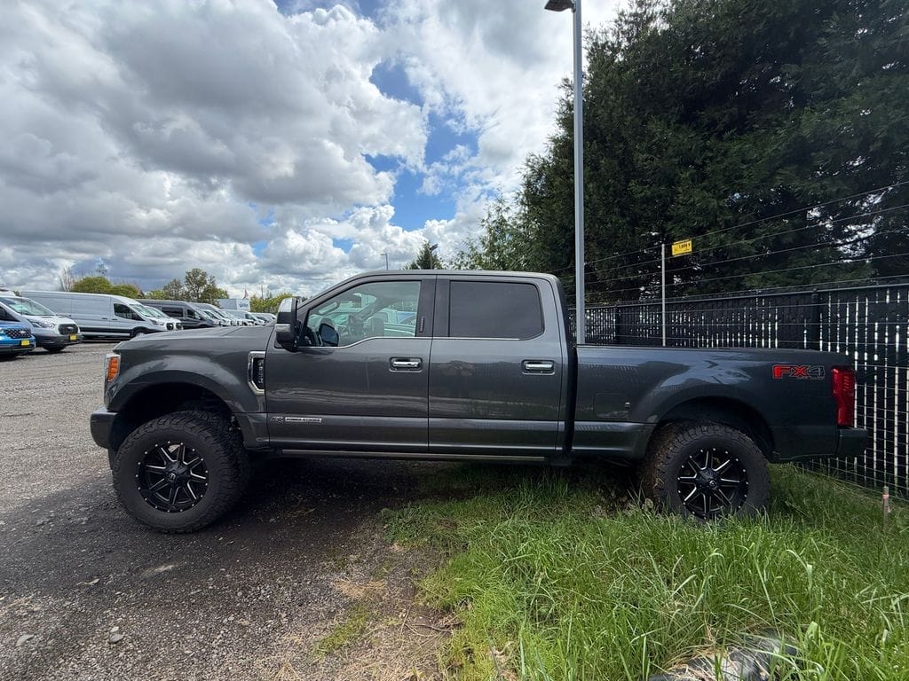 Used 2017 Ford F-350SD Platinum 4D Crew Cab - 1FT8W3BT4HEF49774