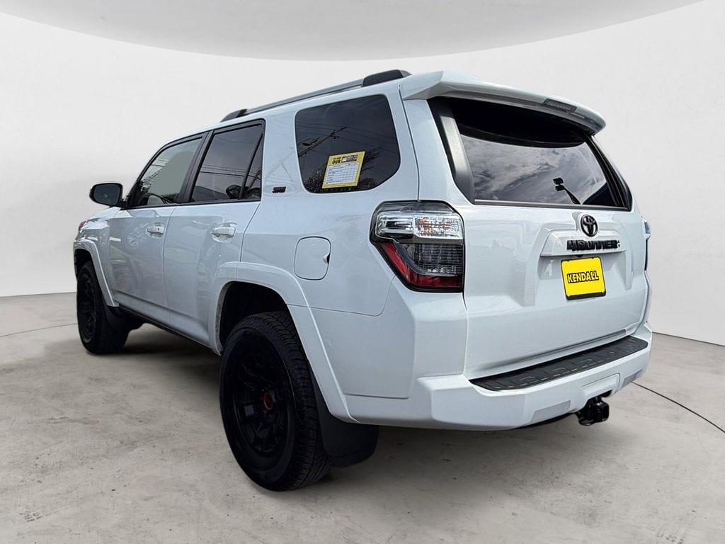 Used 2024 Toyota 4Runner SR5 Premium 4D Sport Utility - JTENU5JR6R6240406