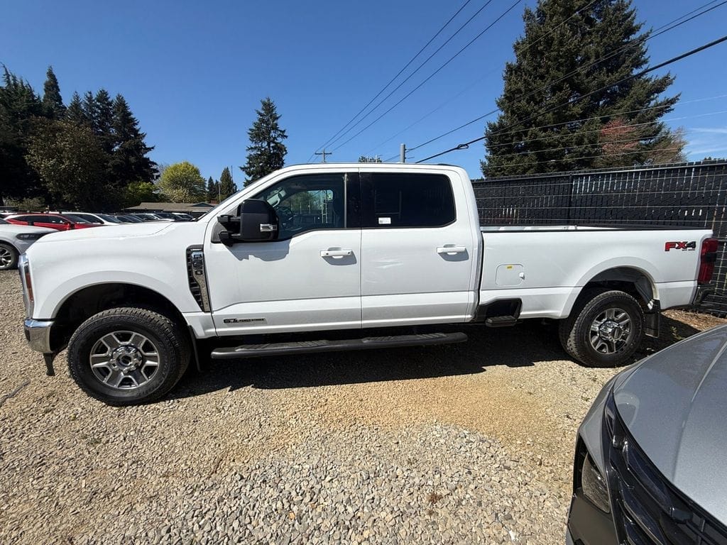 Used 2025 Ford F-350SD Lariat 4D Crew Cab - 1FT8W3BT7SEC42445