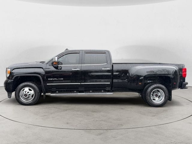 Used 2017 GMC Sierra 3500HD Denali 4D Crew Cab - 1GT42YEY1HF113859