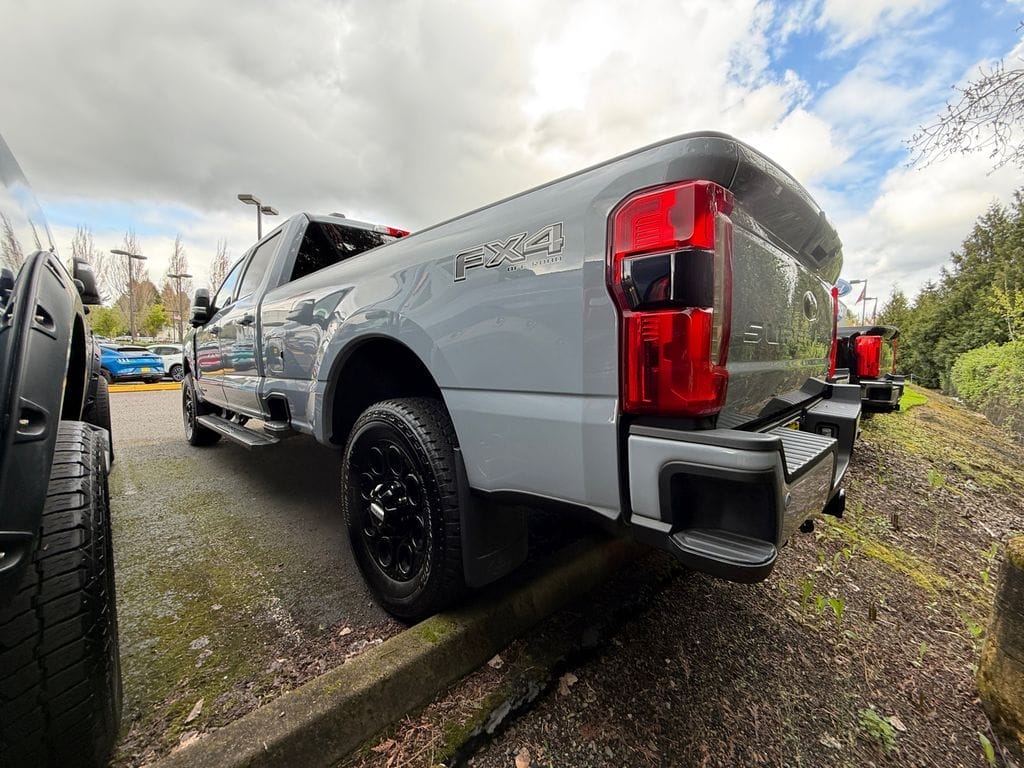 Used 2025 Ford F-350SD Lariat 4D Crew Cab - 1FT8W3BT6SEC43862