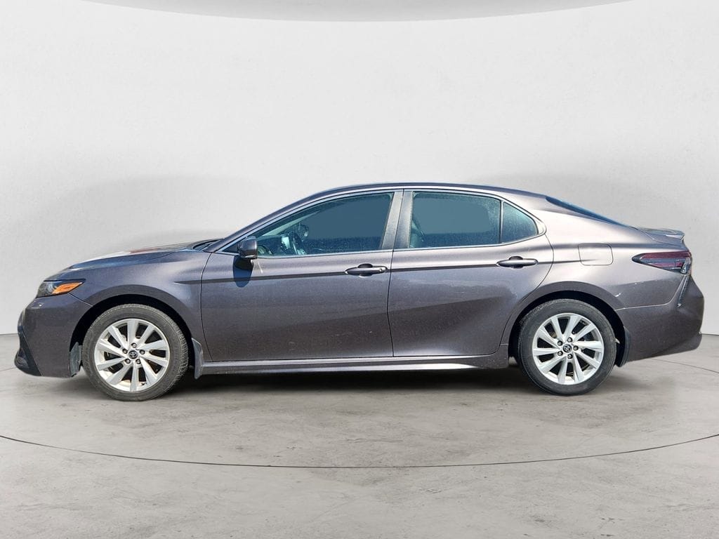 Used 2022 Toyota Camry SE 4D Sedan - 4T1G11AK9NU701262