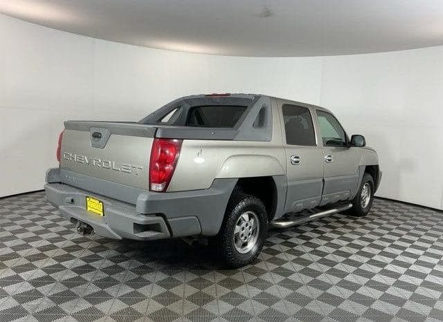 Used 2002 Chevrolet Avalanche 1500 Base 4D Crew Cab – 3GNEC13T32G141840 full