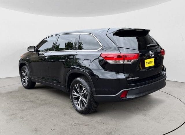 Used 2019 Toyota Highlander LE 4D Sport Utility – 5TDZZRFH7KS292454 full