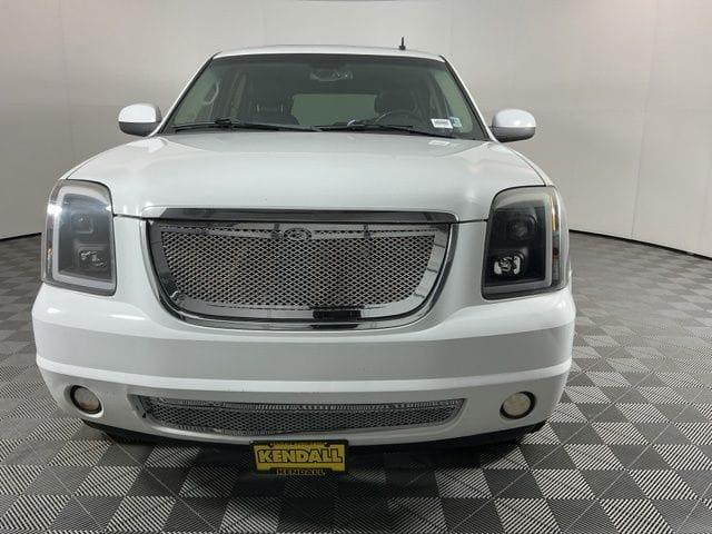 Used 2008 GMC Yukon Denali 4D Sport Utility - 1GKFK63878J191323