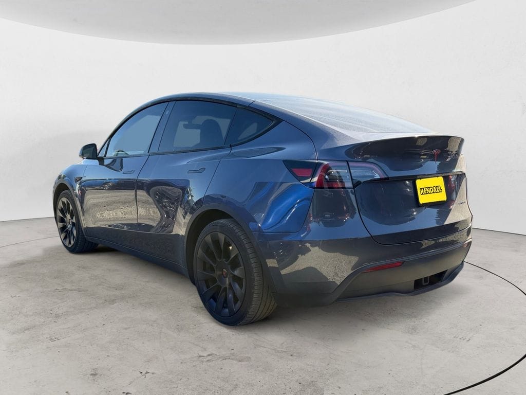 Used 2023 Tesla Model Y Long Range 4D Sport Utility - 7SAYGAEE7PF670832