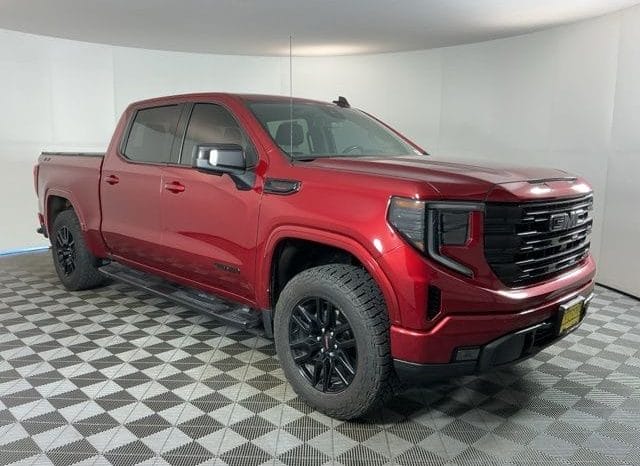Used 2023 GMC Sierra 1500 Elevation 4D Crew Cab – 3GTUUCE82PG154415 full