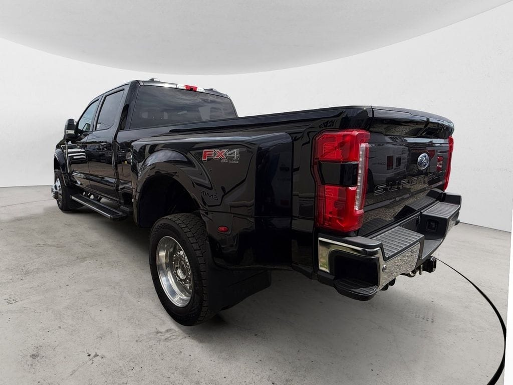 Used 2025 Ford F-450SD Lariat 4D Crew Cab - 1FT8W4DT5SEC52653