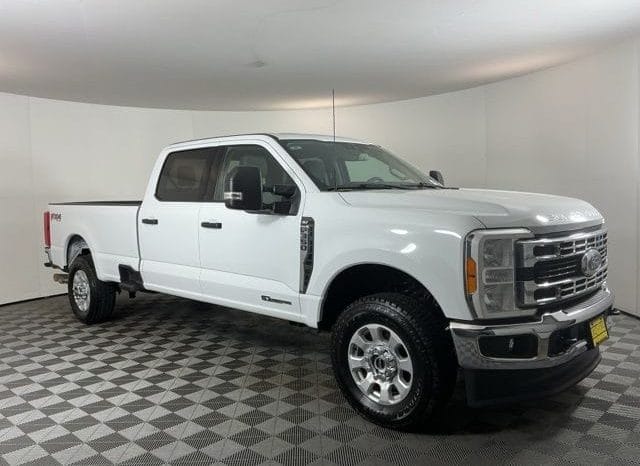 Used 2023 Ford F-350SD XLT 4D Crew Cab – 1FT8W3BT1PEC47048 full