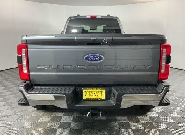Used 2025 Ford F-450SD Lariat 4D Crew Cab – 1FT8W4DT4SEC52479 full