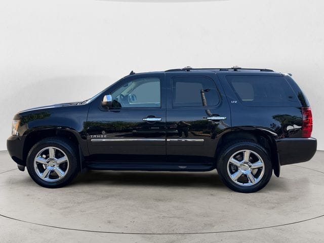 Used 2013 Chevrolet Tahoe LTZ 4D Sport Utility - 1GNSKCE05DR254017