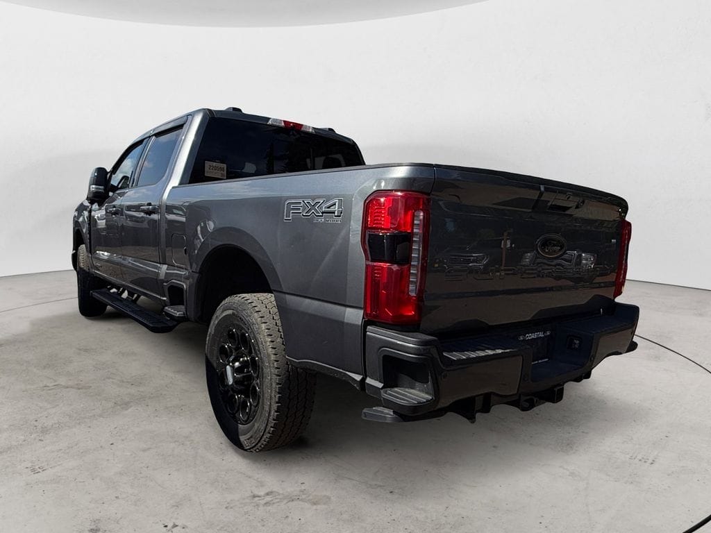 Used 2024 Ford F-350SD Lariat 4D Crew Cab - 1FT8W3BT1REF17978